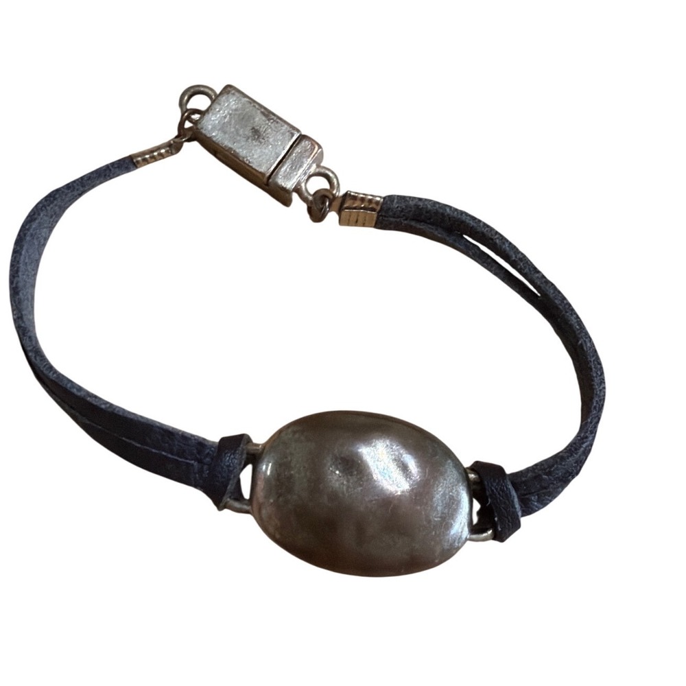 Hammered Oval Metal Magnetic Style  Leather Cord Bracelet Brown Silver Gold Tone